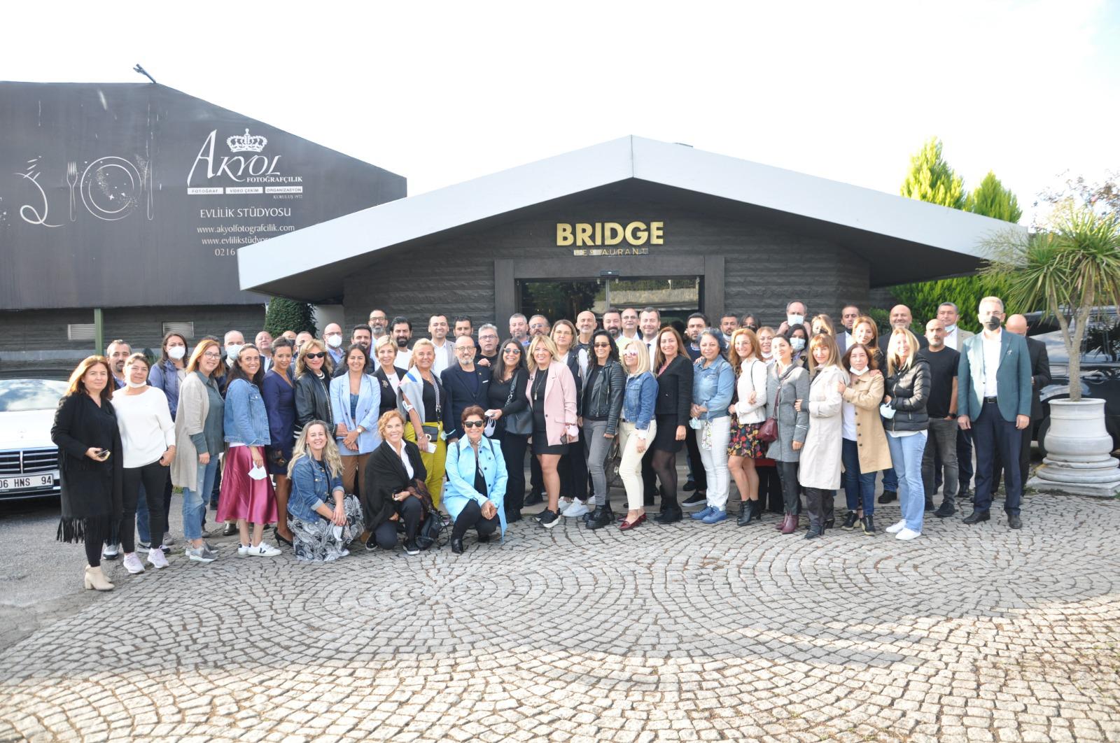 d32f4b8d-a504-4ede-9b9b-b3da66371953